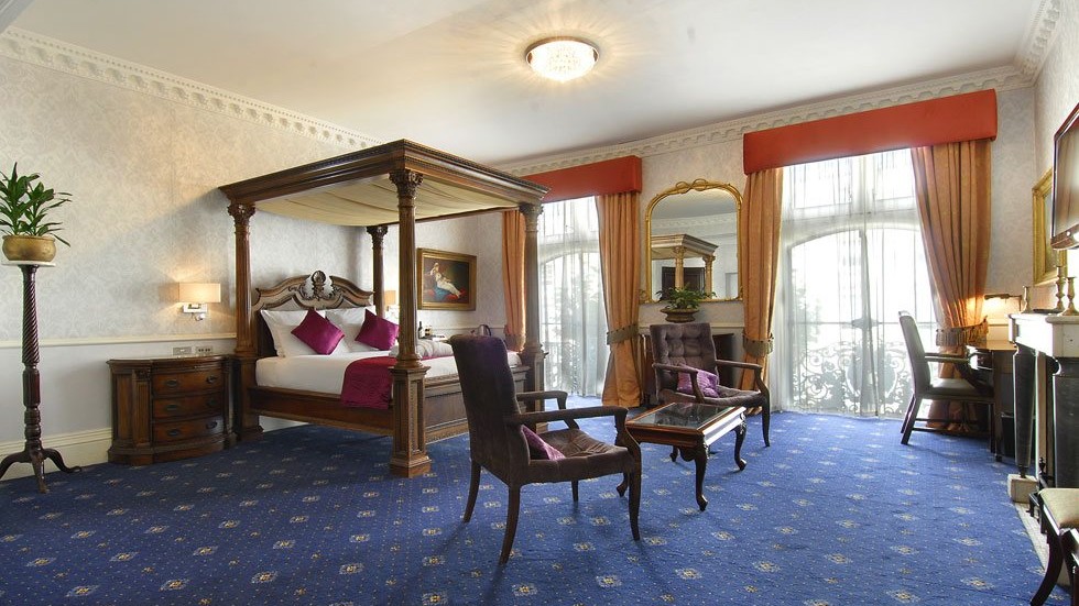LILLIE LANGTRY SUITE